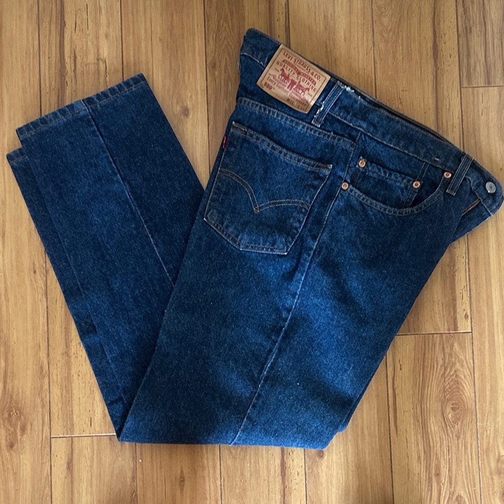 Levi's Men's Deep Blue Relaxed Jeans
